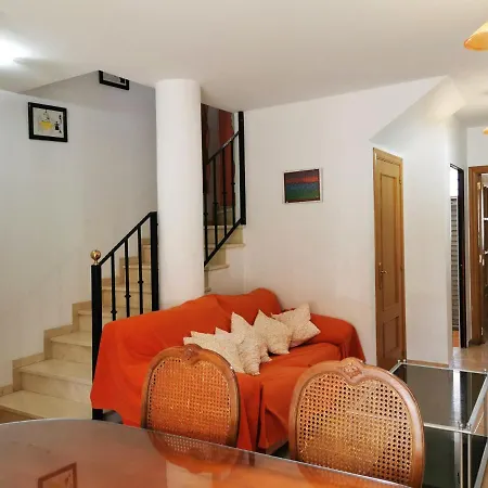 Global Properties, Tranquilo Y Comodo Adosado En Puerto de Sagunto