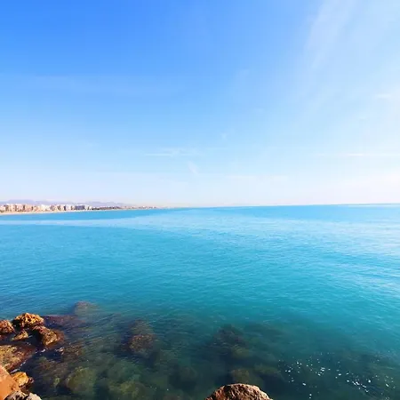 Global Properties, Tranquilo Y Comodo Adosado En Holiday home Puerto de Sagunto